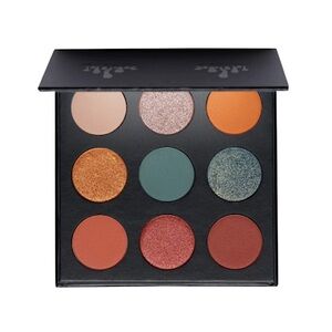NWOB - Kylie Cosmetics - ‘The Blue Honey’ Eyeshadow Palette
